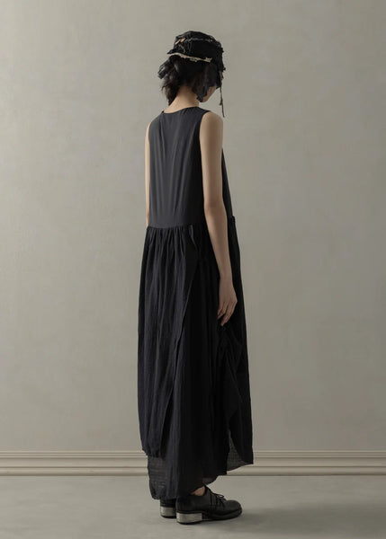 SCULPTURAL MAXI DRESS