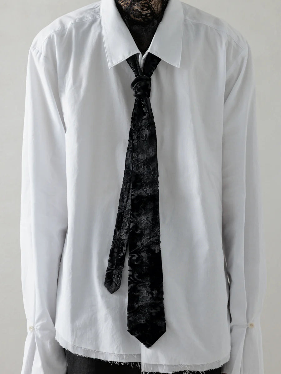 CARVED TIE