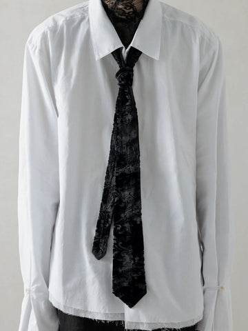 CARVED TIE