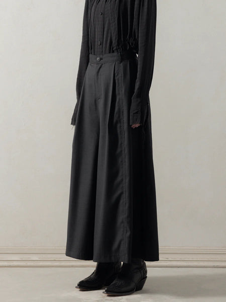 PLEATS HAKAMA