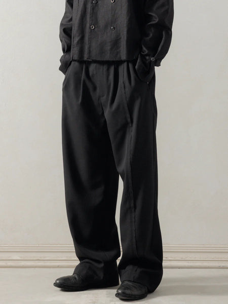 FRAYED PANTS