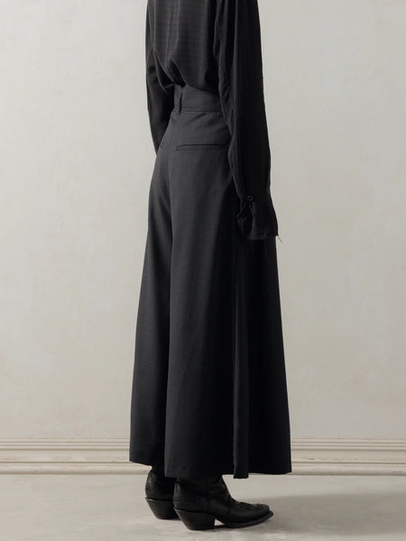 PLEATS HAKAMA