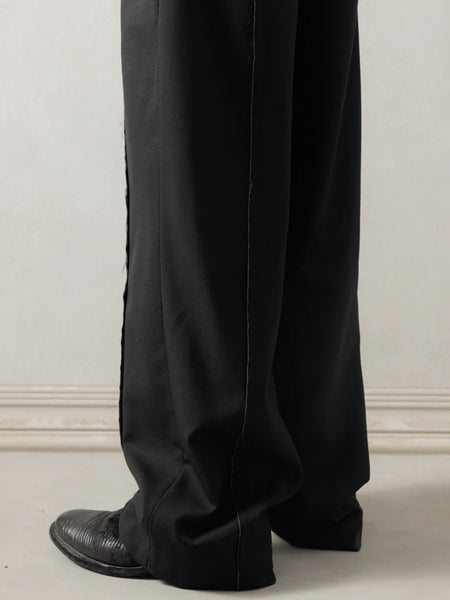 FRAYED PANTS